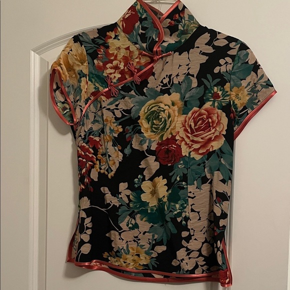 Source Unknown Tops - Source Unknown Black Floral Blouse with Pink Trim